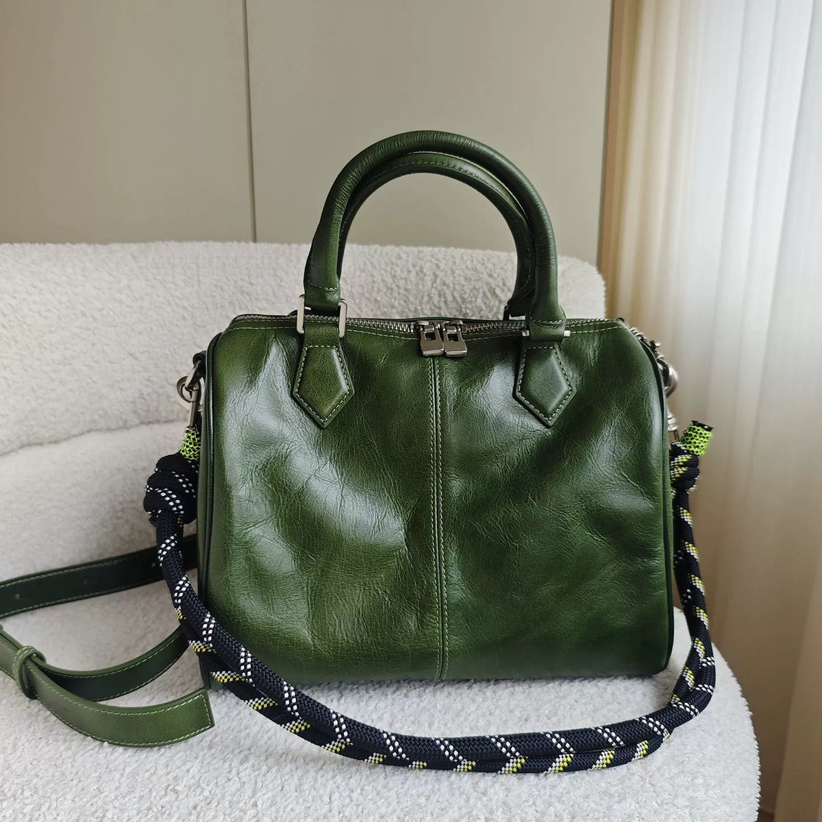 Vintage Boston Bag, woven‑strap bowling shoulder bag, crossbody purse, large‑capacity genuine leather handbag, casual trendy & versatile